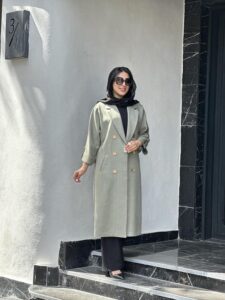 مانتو ۶ دکمه طلایی