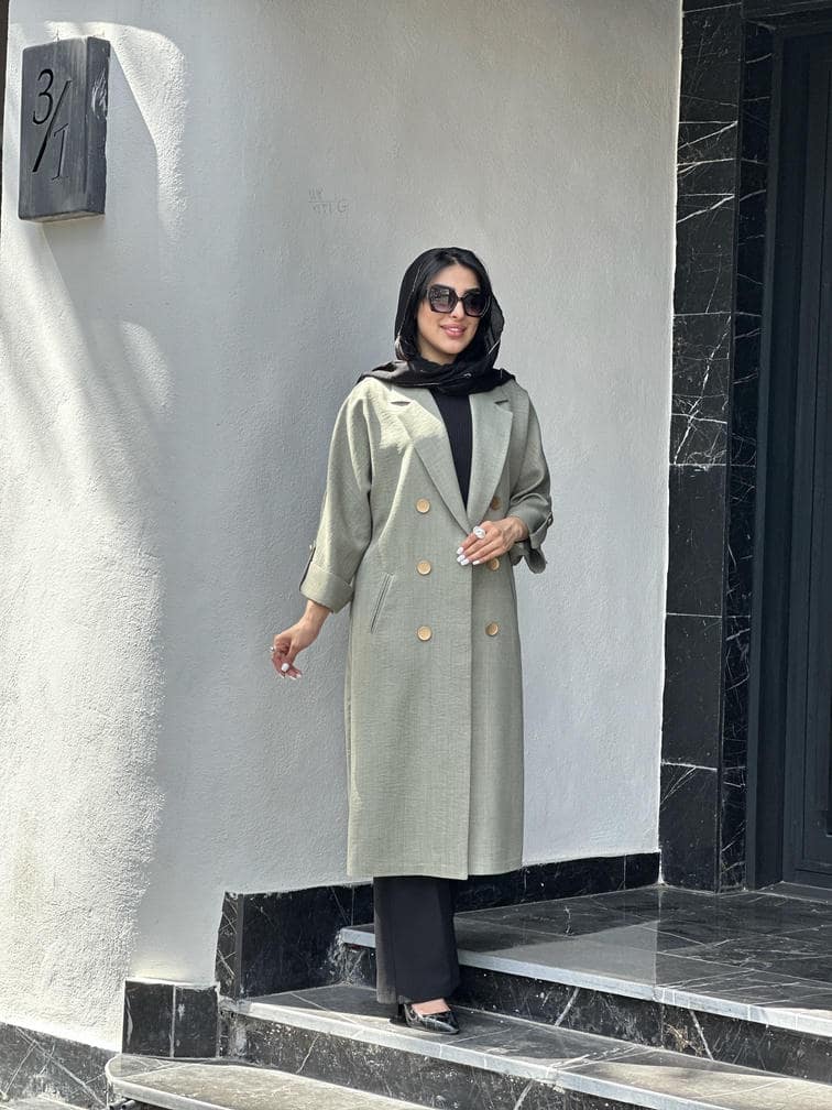 مانتو ۶ دکمه طلایی